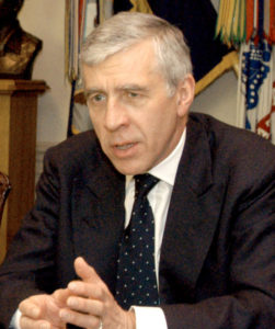 Jack_Straw_meeting_with_Rumsfeld_at_Pentagon,_May_19,_2005,_cropped