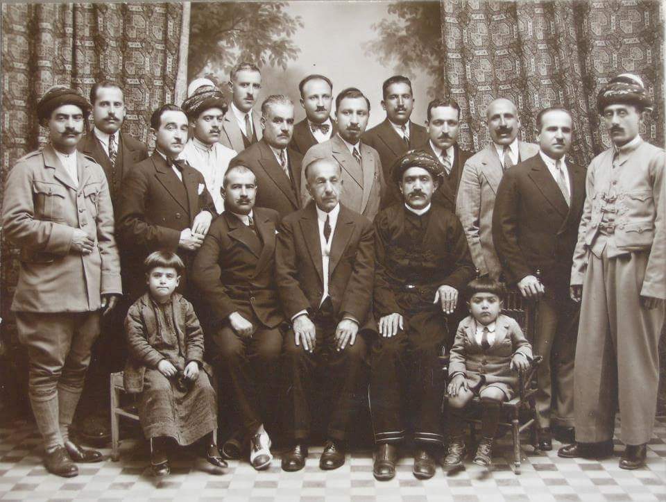 سەرەتای هزری ناشیۆنالیزمی کوردی،گواستنەوەی کۆمەڵگەی خێڵەکی بۆ نەتەوە